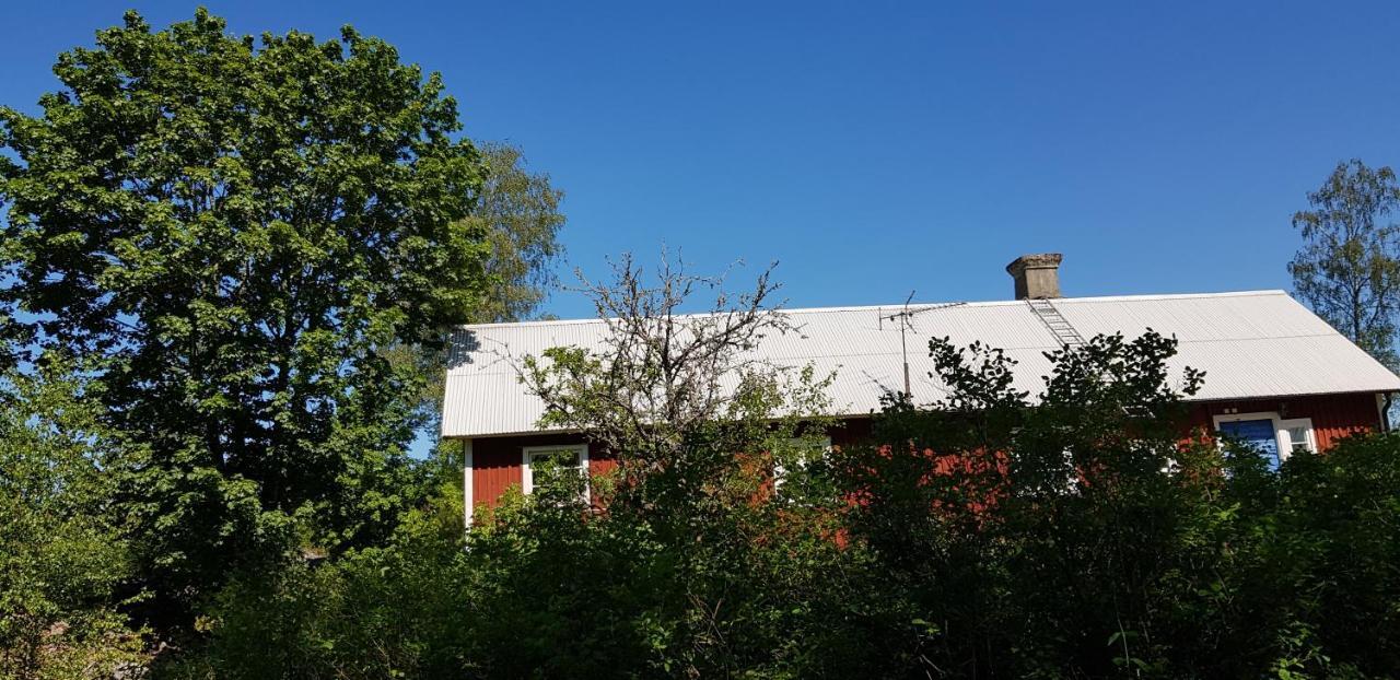 Stroenhult Farmhouse By The Lake Stronhult Kültér fotó